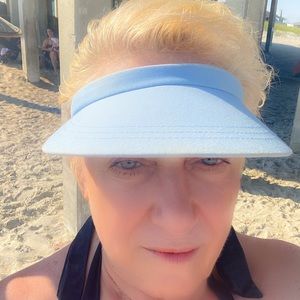 Meet your Posher, Ellen